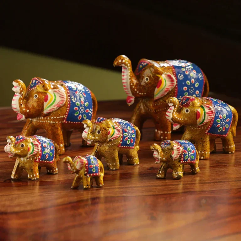 Wooden elephant (Craftsmanship )